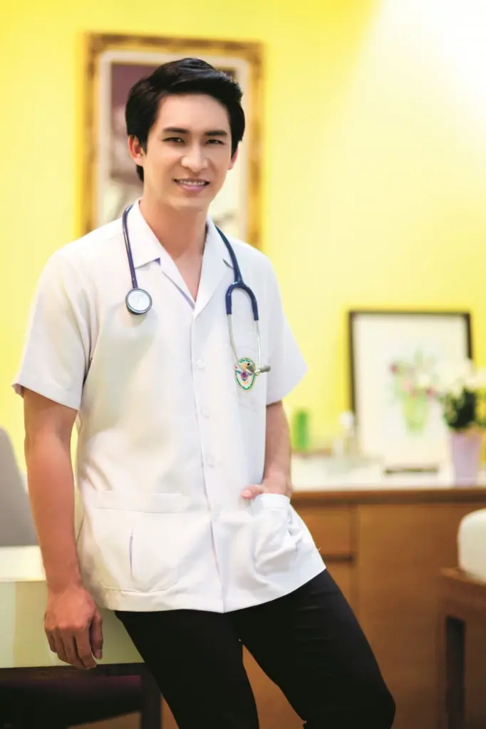 ดราม่าร้อน 'หมอก้อง'โพสต์ฟาดซัด! พูดเพื่อหวังดีหรอ คนแห่โยง 'หมอริท' สนั่น!