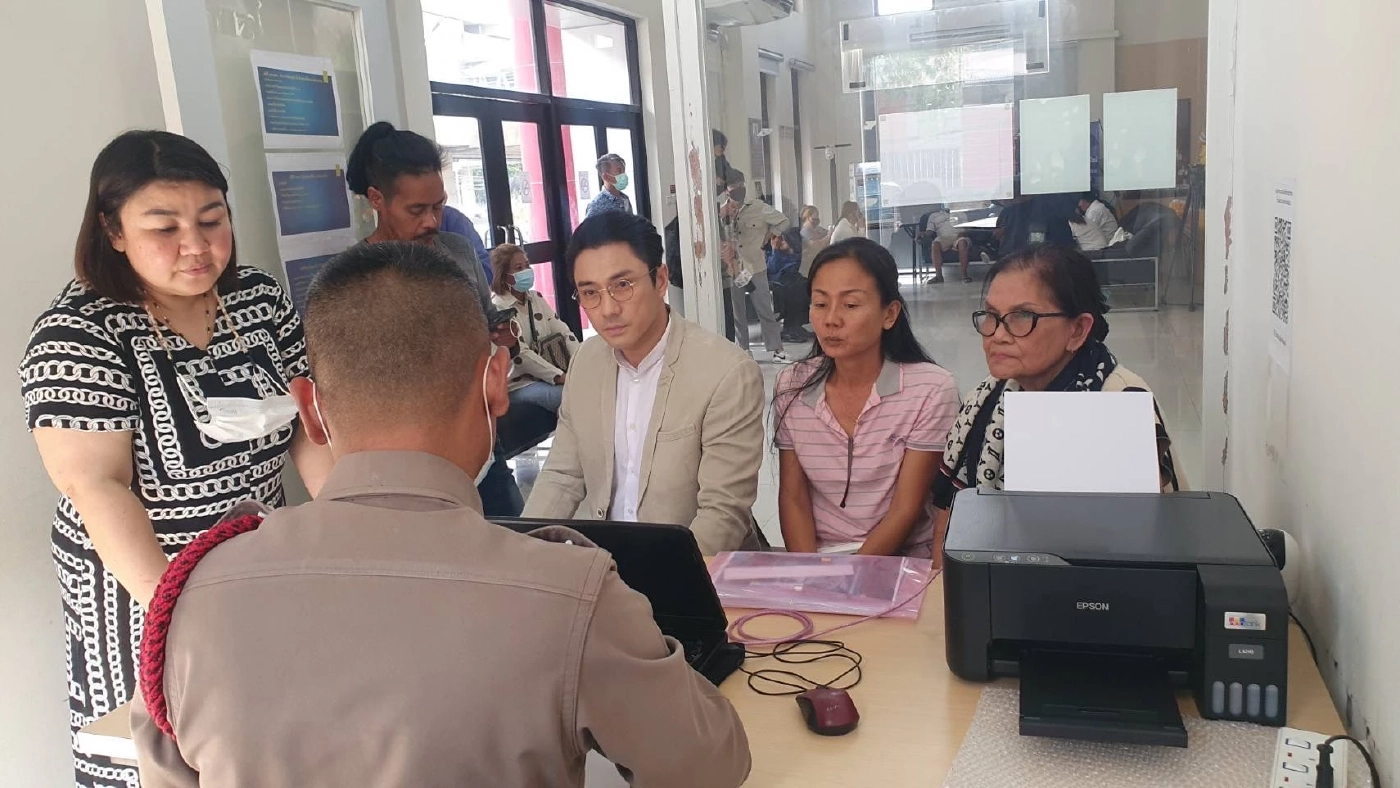 "เอ พศิน" พร้อมป้าแมว ดารารุ่นใหญ่ โร่แจ้งจับ "นายทุน" หลอกให้สร้างหนัง