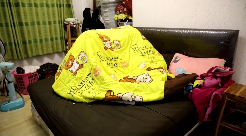 ระหว่างตรวจค้นพบเด็กสาวอีก 2 รายอยู่ในบ้านเสี่ยป.