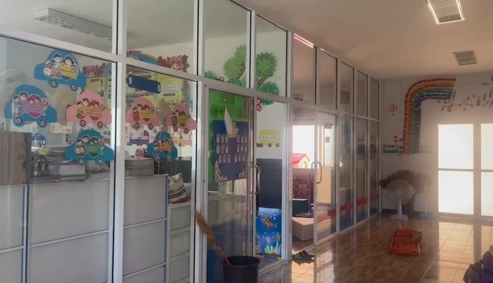 ครูผู้รอดชีวิต เล่านาที ตร.คลั่ง บุกสังหารเด็ก - ครู ในศูนย์เด็กเล็ก (มีคลิป)