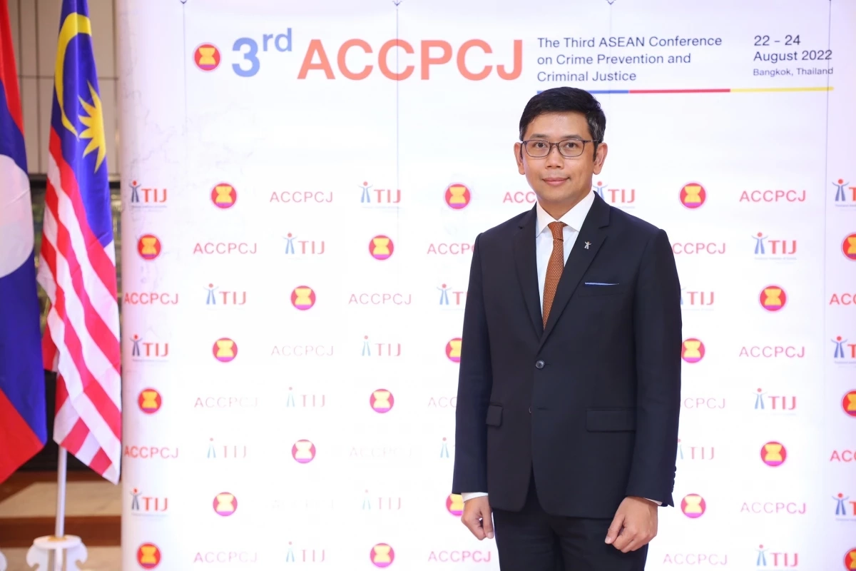 ดร.พิเศษ สอาดเย็น ผู้อำนวยการสถาบันเพื่อการยุติธรรมแห่งประเทศไทย (TIJ) 