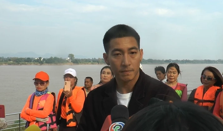 "โตโน่" ลงเรือสำรวจแม่น้ำโขง ก่อนว่ายจริง 22 ต.ค. นี้ ลั่นพร้อมแล้ว 100%