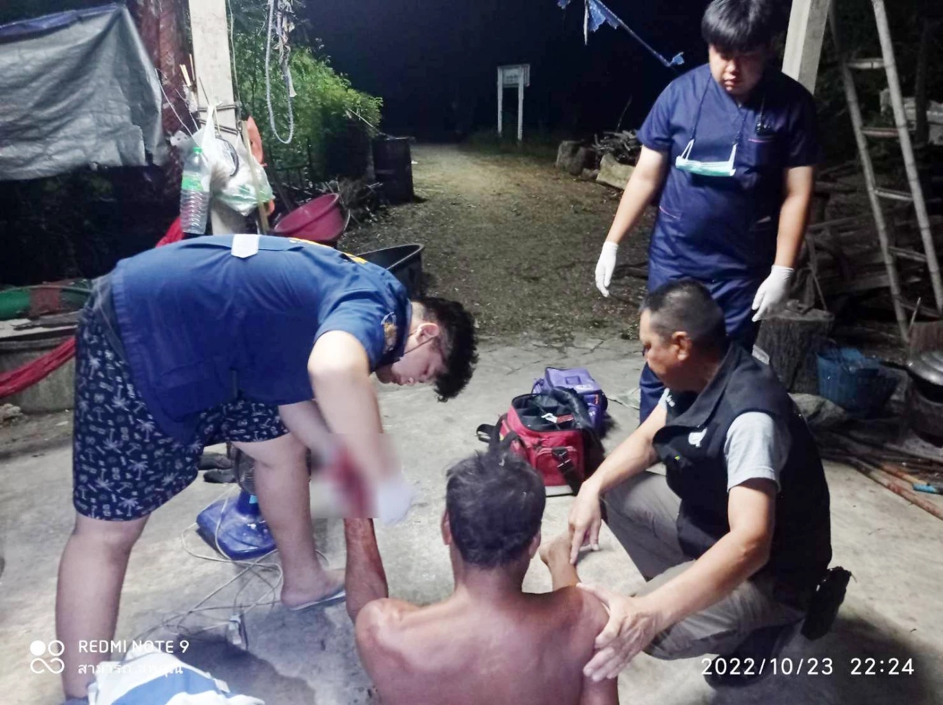 คลั่งรายวัน! ชายเมายาอาละวาด ทำร้ายคนในครอบครัว