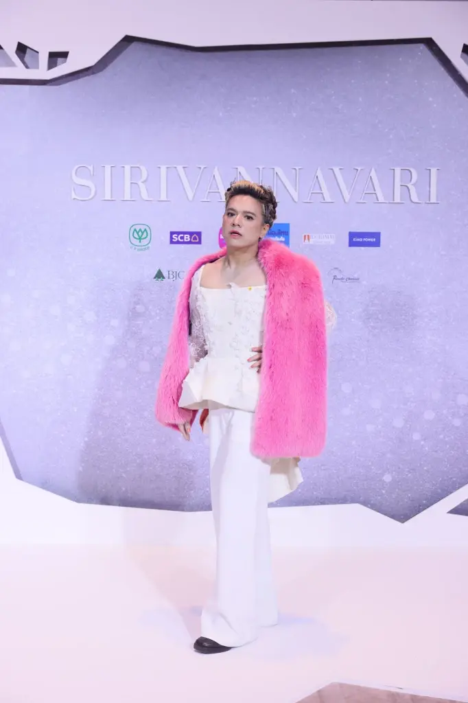 เจ้าฟ้าสิริวัณณวรีฯ ทรงเผยโฉมคอลเลคชั่น SIRIVANNAVARI Autumn Winter 2022-23