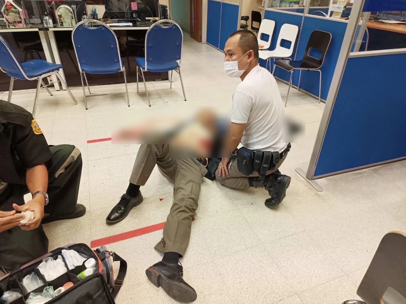 สาวอุ้มท้องบุกยิงตำรวจ หน้าสน.พระโขนง ปมปัญหาครอบครัว