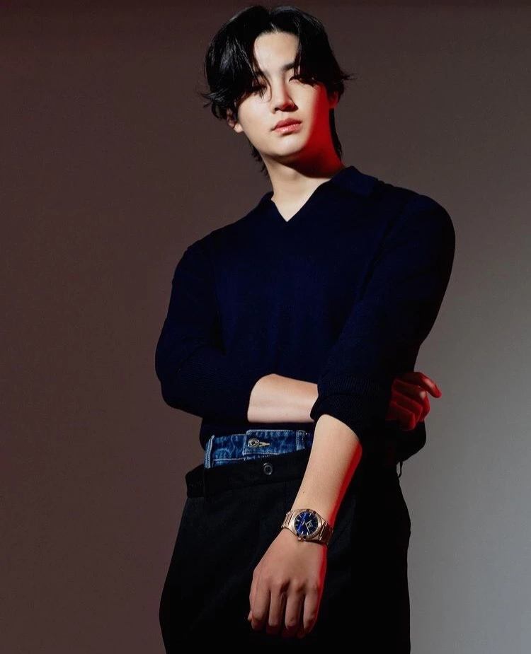 ฟินกันถ้วนหน้า จาตุรงค์-ใบเฟิร์น ร่วมโต๊ะต้อนรับ พ่อ-แม่ “เจบี GOT7”