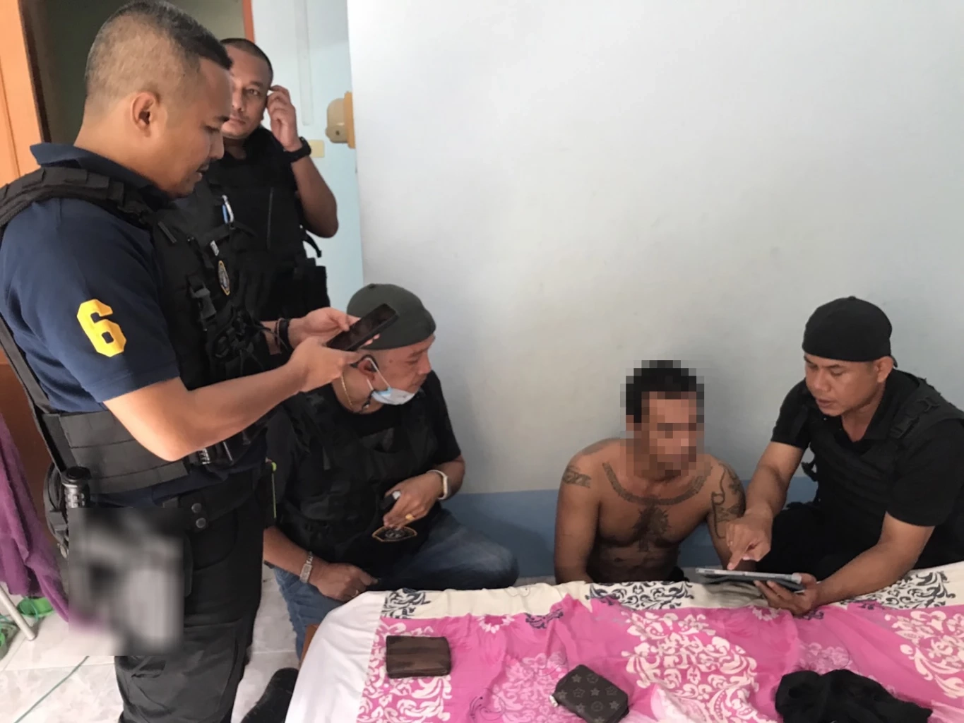 เผยปูมหลัง "หนุ่มบาร์โฮสต์" โดนแม่ทำร้ายแต่เด็ก สู่จอมซาดิสต์แชทลวงเหยื่อทรมาน