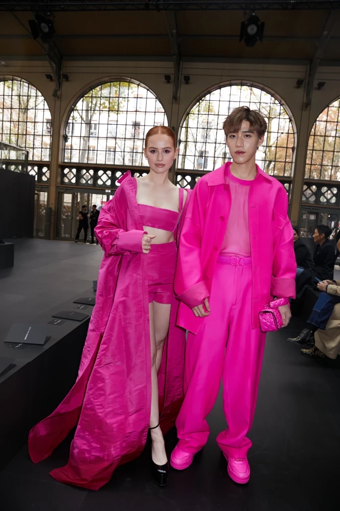 พีพี กฤษฏ์ ควง ชมพู่ อารยา ชมโชว์ 2 แบรนด์ดังระดับโลกใน Paris Fashion Week
