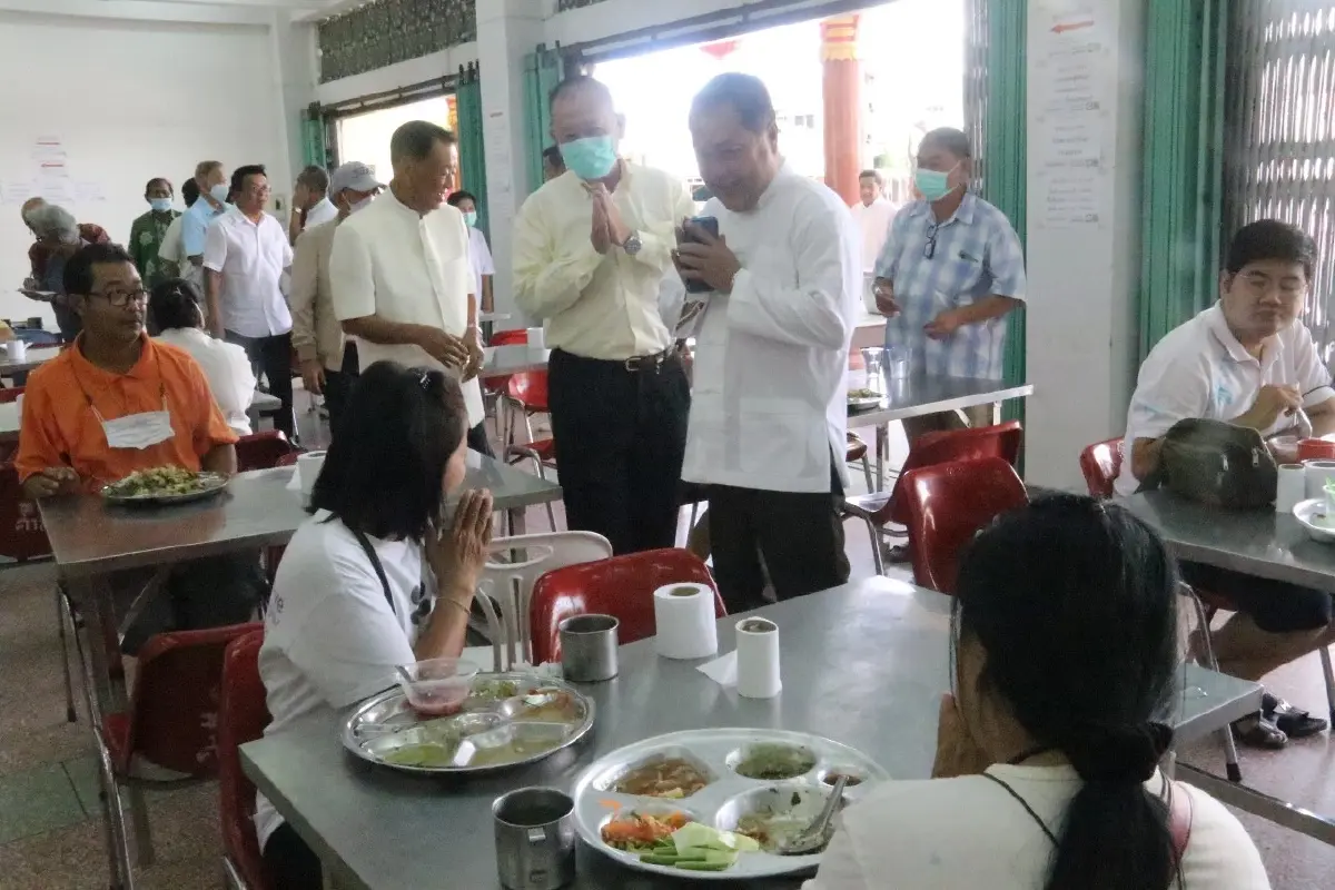 "พรรคประชาชาติ" ร่วมเทศกาลกินเจปัตตานี-ภาคประมงวอนช่วยแก้ปัญหา