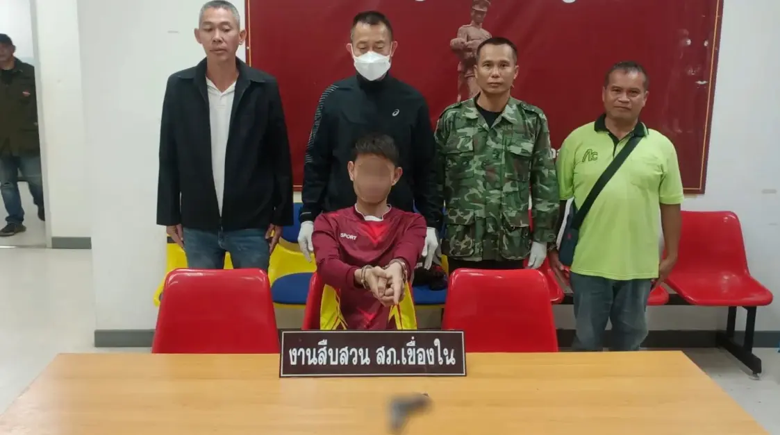 ยัวะถูกรุมด่า "จุดประทัด" หนุ่มหัวร้อน ชักมีดแทงดับ 2 ศพ เจ็บ 2 ราย 