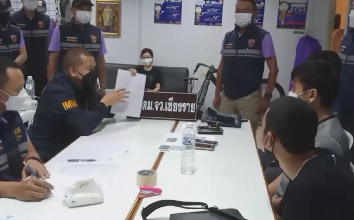 ปิดเกม ตม.เชียงราย รวบอีก 3 "แก๊งหรั่ง พระราม 2" ซุกโฮมสเตย์ เตรียมเผ่นชายแดน