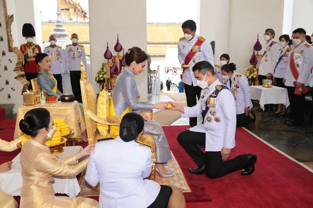 พระราชินี เสด็จฯ แทนพระองค์ไปทรงบำเพ็ญพระราชกุศลถวายผ้าพระกฐิน วัดสุทัศนเทพวรารามวรมหาวิหาร