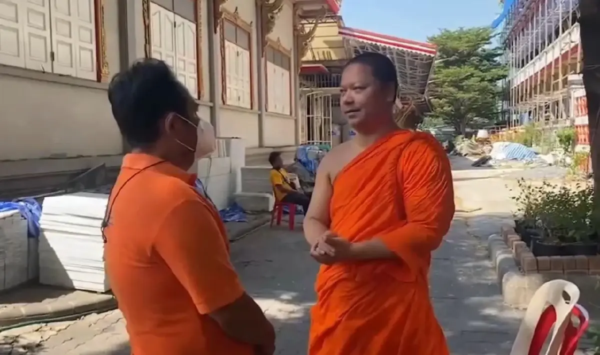สามเณรวัดดังไลฟ์สดโวย! บทก็สวด แต่ไม่ได้ซองปัจจัย (มีคลิป)