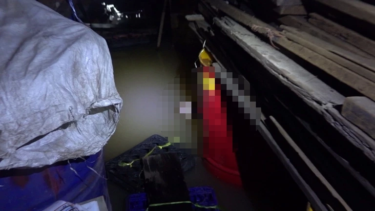 บิ๊กแจ๊ส ลุยเยี่ยมชาวบ้านน้ำท่วม ผงะเจอศพจมน้ำมา 3 วัน คาดถูกไฟฟ้าดูด