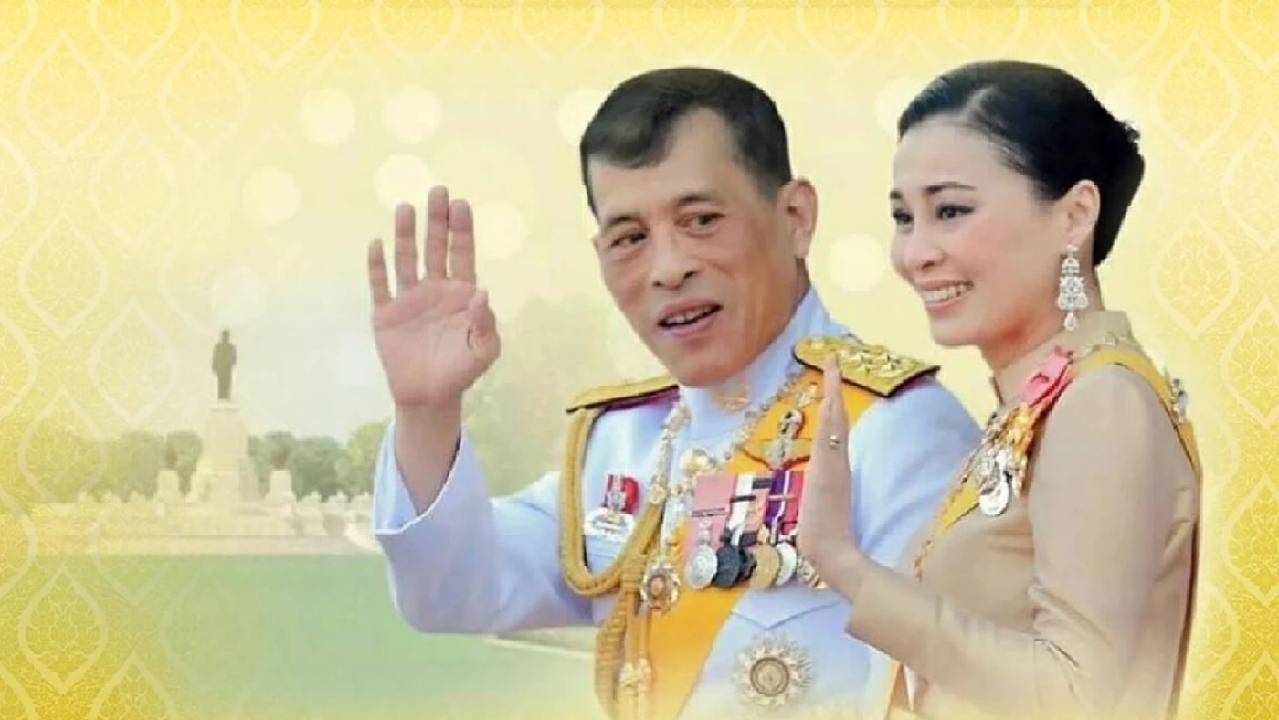 เชิญเฝ้าฯ รับเสด็จในหลวง พระราชินี ทรงเปิดพระบรมราชานุสาวรีย์ รัชกาลที่ 9