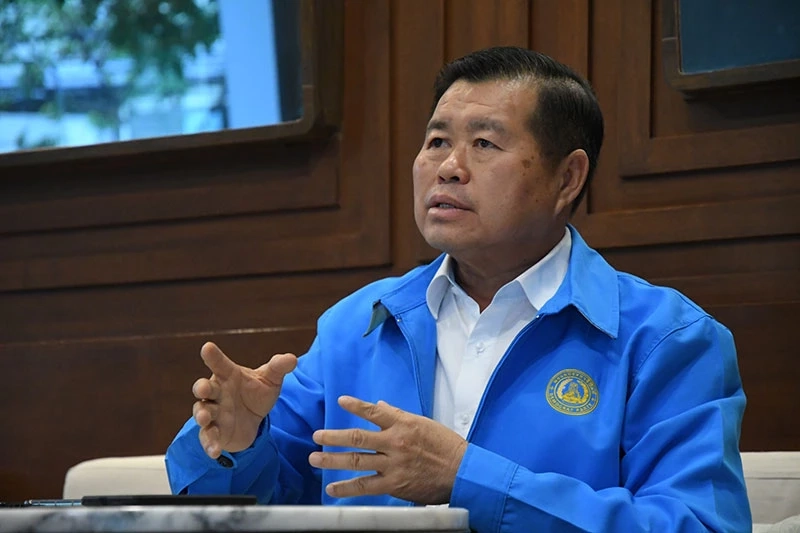 นายนิพนธ์ บุญญามณี รองหัวหน้าพรรคประชาธิปัตย์ 