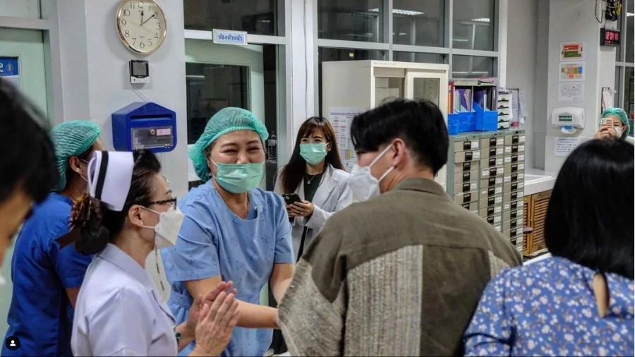 ดราม่าไม่แผ่ว ล่าสุด "โตโน่ ภาคิน" โดนชาวเน็ตแห่โยงถึง "แตงโม" ปมว่ายน้ำข้ามโขง