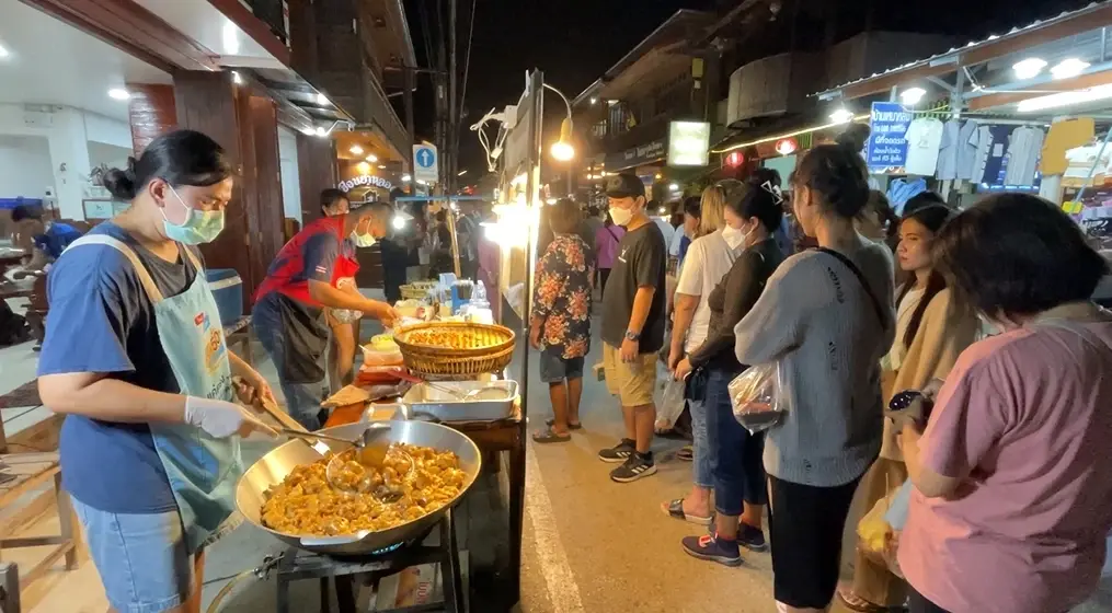 เชียงคานเงินสะพัด นักท่องเที่ยว หยุดยาวแห่รับลมหนาว