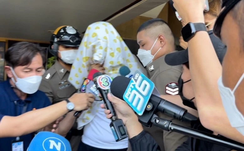 คุมตัวฝากขัง สาวสอง อ้างเป็นผู้นำลัทธิ พบเหยื่ออีก 1 ราย โผล่แจ้งความ