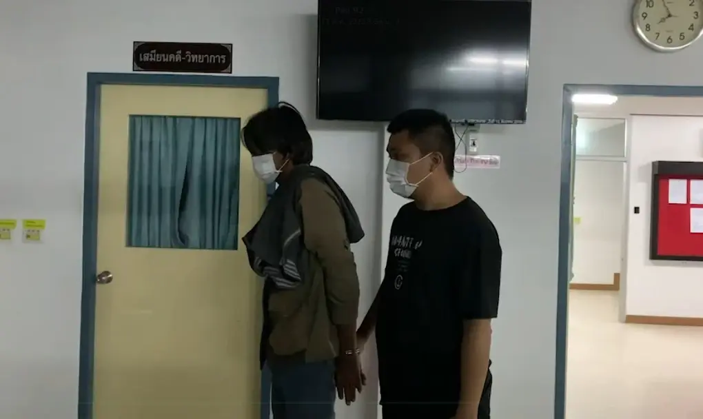 นำตัว พ่อโฉด เสพยาบ้าข่มขืนลูกวัย 13 จากจ.เพชรบุรี ถึงสภ.ทับสะแก แล้วเมื่อคืน