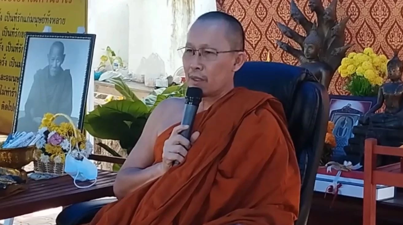 "หลวงพ่อสง่า" รับอุปการะค่ารักษา  "พระคิว"  ป่วยโรคอ้วน 270 กก.