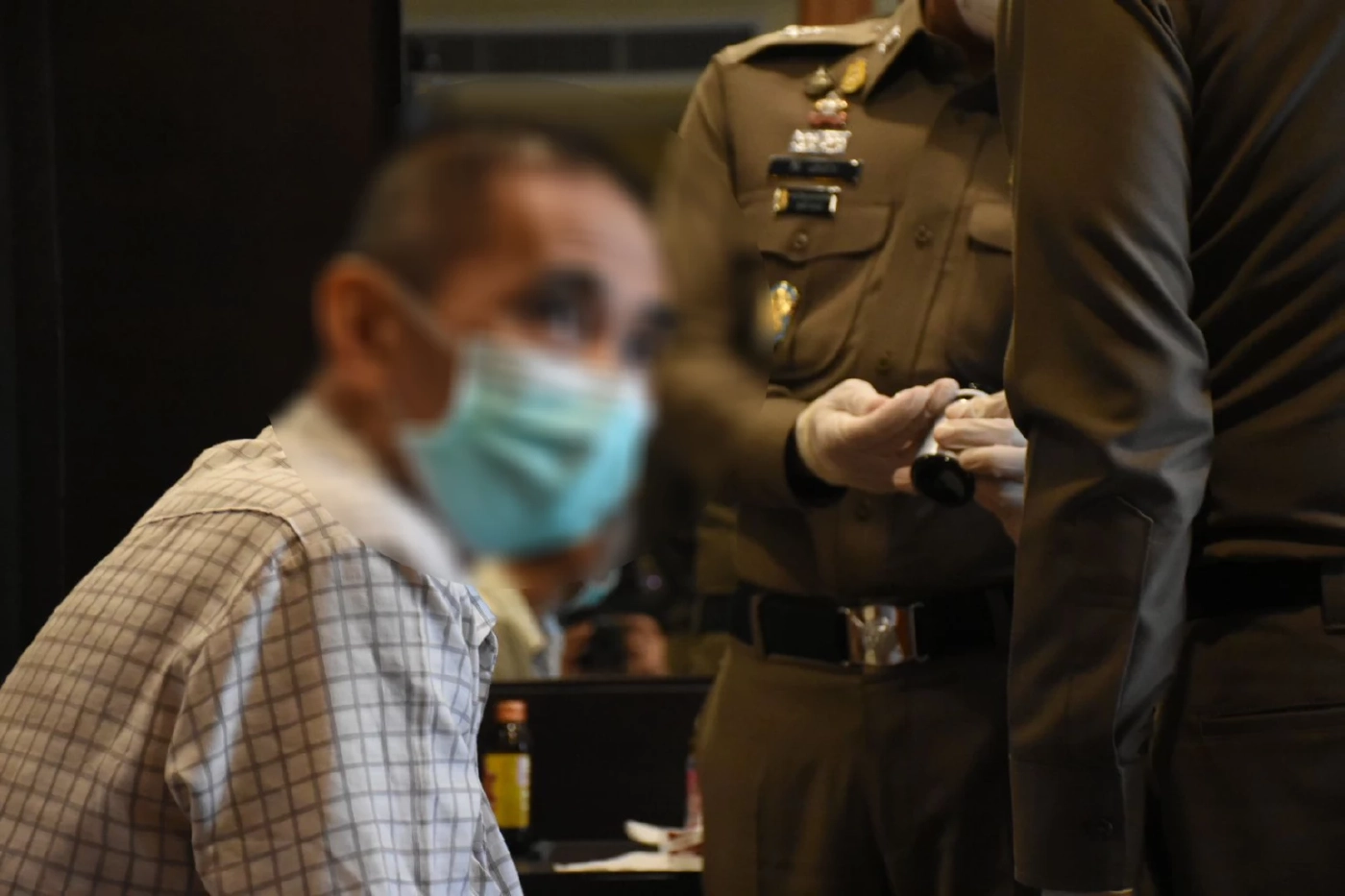 บุกจับชาวสิงคโปร์ ผลิตยาเสพติด “Happy Water” ส่งขายผับทั่วกรุง