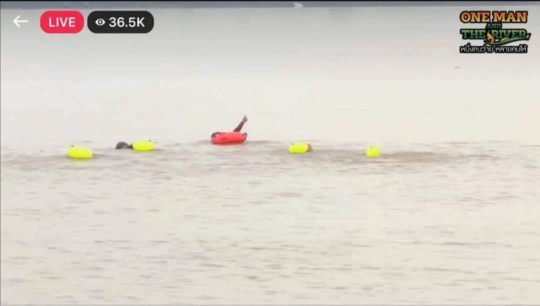 "โตโน่" ทำสำเร็จ ว่ายข้ามโขงถึงฝั่ง สปป.ลาว แฟนคลับชาวลาวต้อนรับหนาแน่น