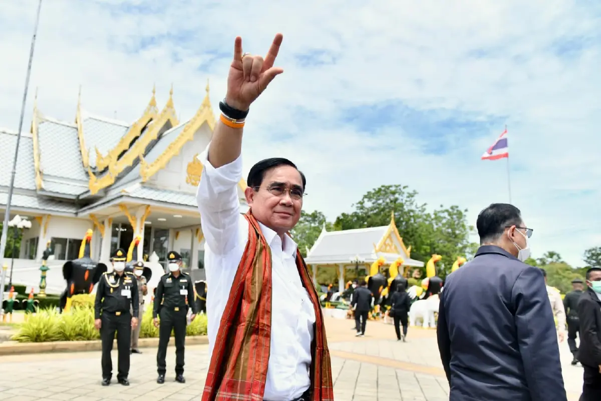 ตรวจสอบถ่วงดุล อำนาจ"ศาลรัฐธรรมนูญ" โดย "รศ.อนุสรณ์ ธรรมใจ"