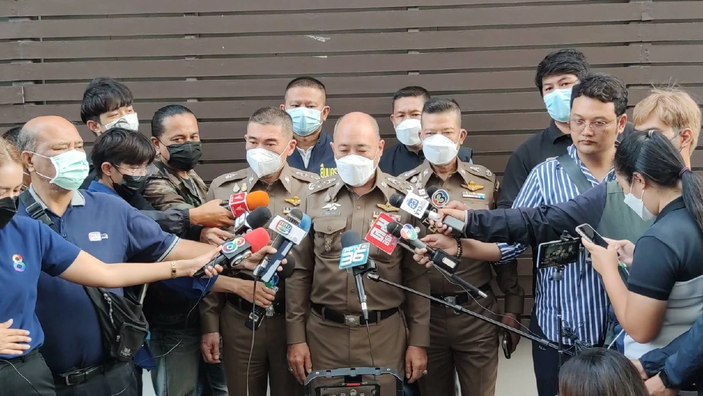 บุกจับชาวสิงคโปร์ ผลิตยาเสพติด “Happy Water” ส่งขายผับทั่วกรุง