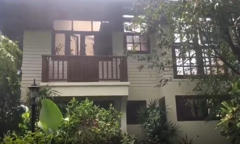 วอดทั้งหลัง ไฟไหม้บ้านนักธุรกิจดัง  คาดเสียหายกว่า 10 ล้านบาท