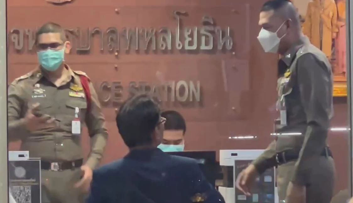 "ลุงศักดิ์" ปฏิเสธทำร้าย "ศรีสุวรรณ" ลั่น! สู้ตามกระบวนการกฎหมาย