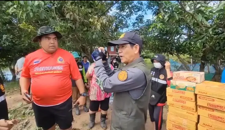 นายชัยวัฒน์ ลิ้มลิขิตอักษร ผู้อำนวยการสำนักบริหารพื้นที่อนุรักษ์ที่ 9 อุบลราชธานี 