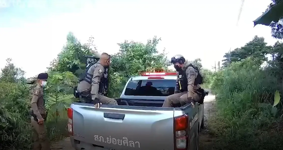 วุ่น “กิ๊กหนุ่ม”  เพิ่งพ้นโทษไปหา “สาว” จี้ลักพาตัวหนีเข้าป่า (มีคลิป)