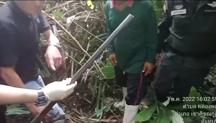 จับแล้ว คดีหนุ่มชาวสวนถูกยิงดับปริศนาบนเขาจันทบุรี ที่แท้เป็นฝีมือเพื่อน