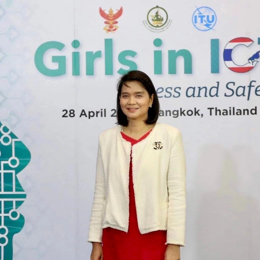 พิรงรอง รามสูต กรรมการ กสทช. 