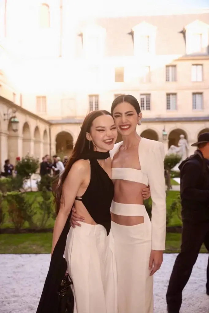 รวมลุคสุดปังของเหล่าซุปตาร์ไทยในงาน Paris Fashion Week