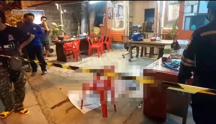 เจ้าของร้านข้าวต้มหึงโหด ชักปืนรัวยิงเมียสาหัส ก่อนปลิดชีพตัวเองคาร้าน