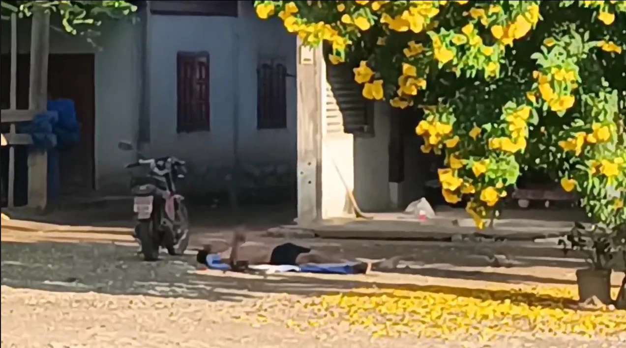 เลย - เมาไล่ฟันรถชาวบ้าน ตำรวจเตรียมเข้าระงับเหตุ สุดท้ายปิดจบแบบเงียบๆ