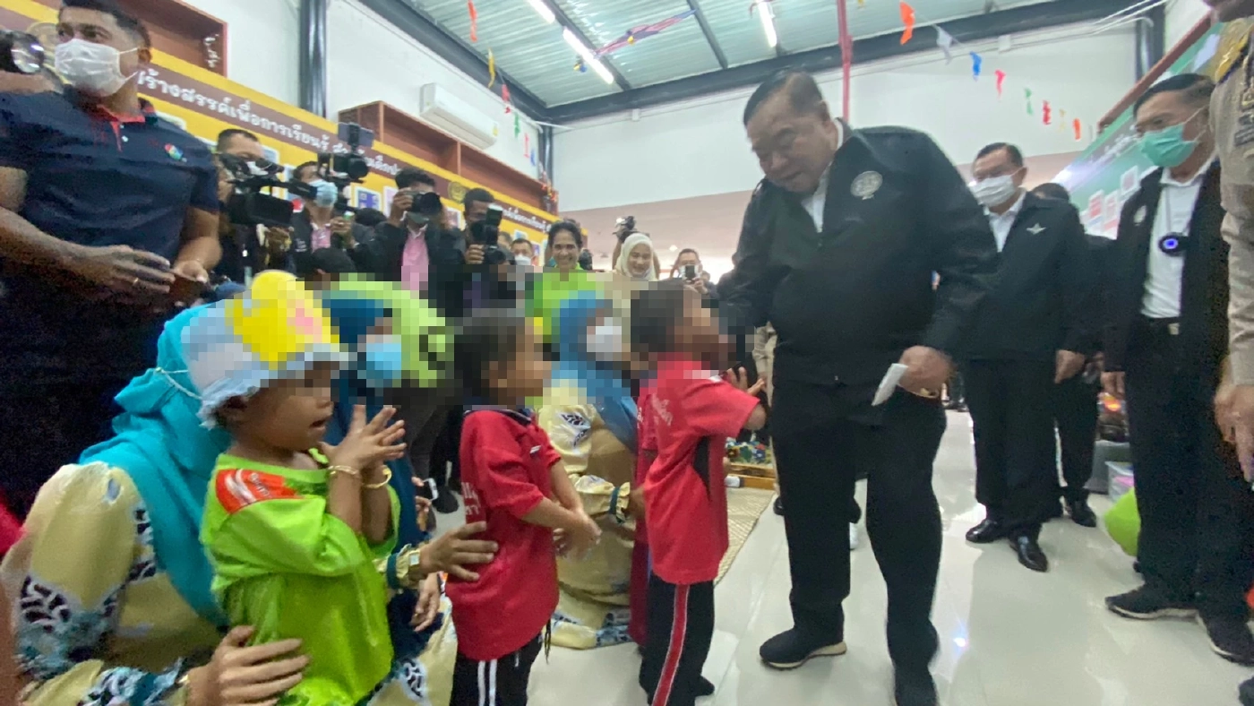 พล.อ.ประวิตร วงษ์สุวรรณ รองนายกรัฐมนตรี 