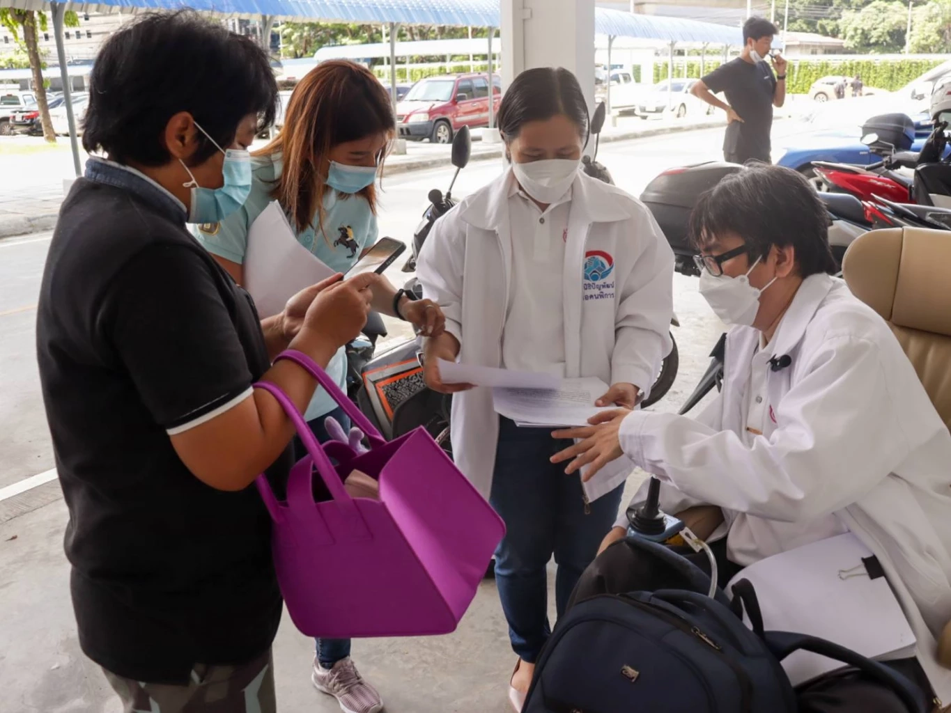 แม่ค้าลอตเตอรี่ ถูกหลอกลงทุนโควตาสลาก สูญนับล้าน