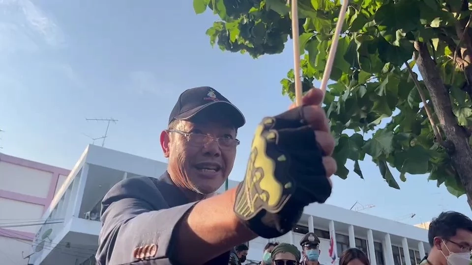 นายวีรวิชญ์ รุ่งเรืองศิริผล หรือ "ลุงศักดิ์" 