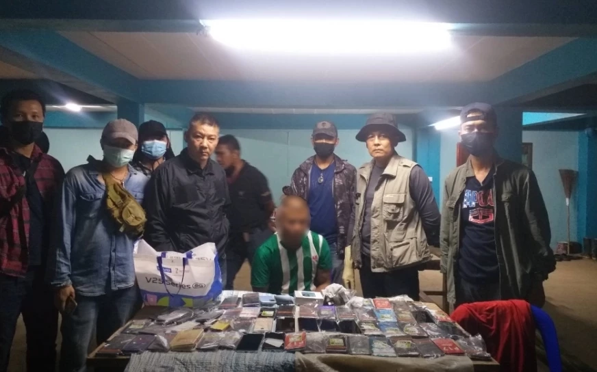 หาเงินเสพยา “โจรยกเค้าร้านมือถือ” กวาดเกลี้ยง 59 เครื่อง (มีคลิป)