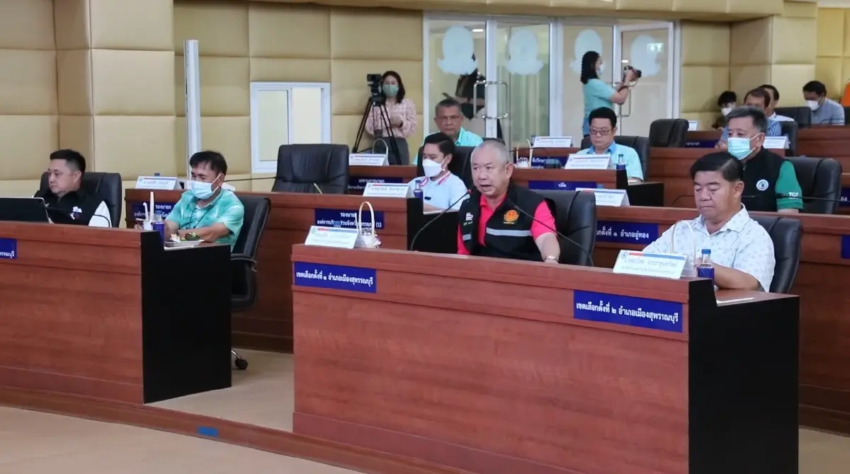 "วราวุธ"เรียกประชุมทุกหน่วยงานเร่งแก้ไขสถานการณ์น้ำท่วมสุพรรณบุรี
