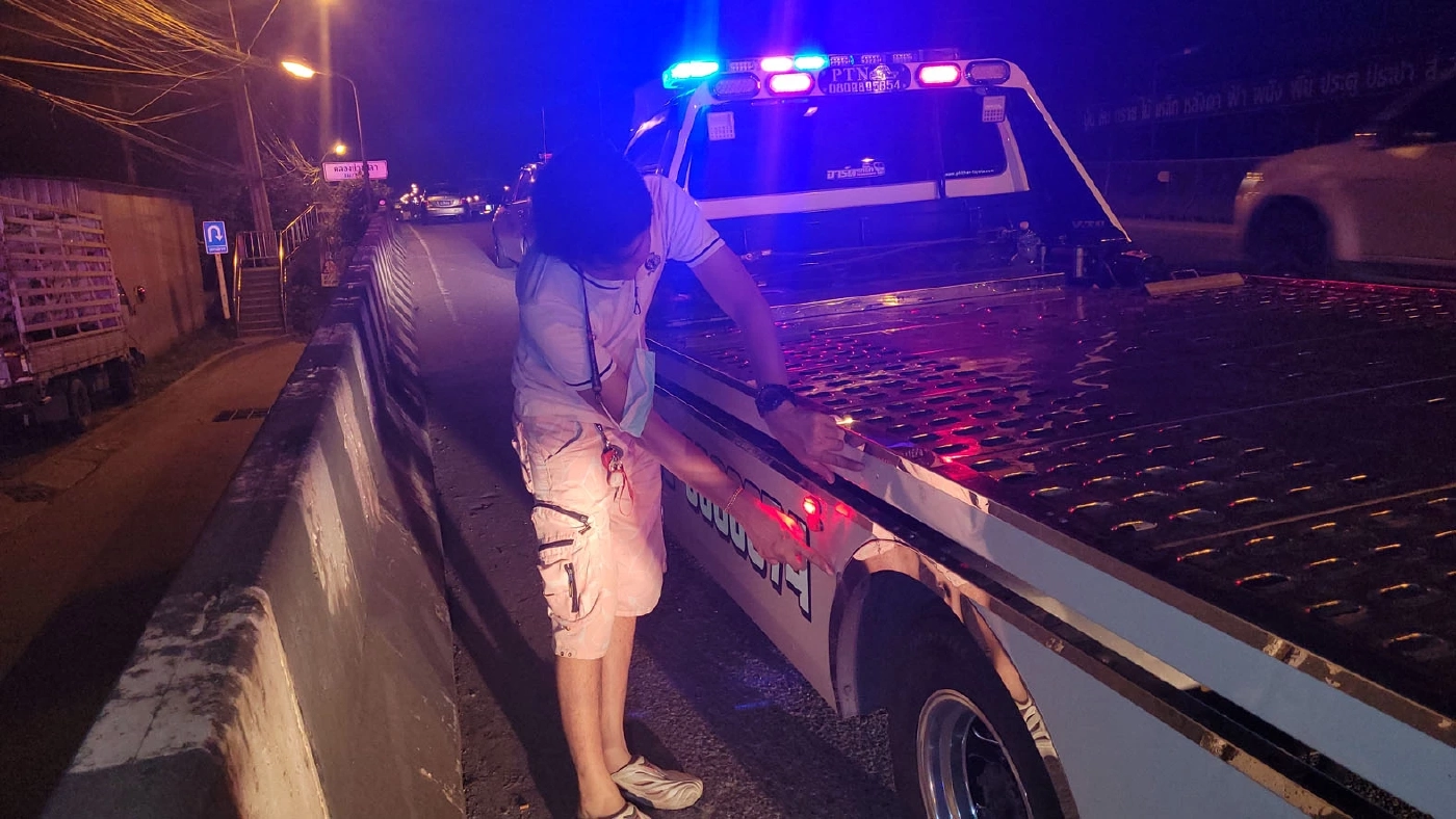 หนีตายวุ่น  “โจ๋บางพลี" ซิ่ง จยย. ไล่ฟันคู่อริ-ขว้างระเบิดถล่มซ้ำ