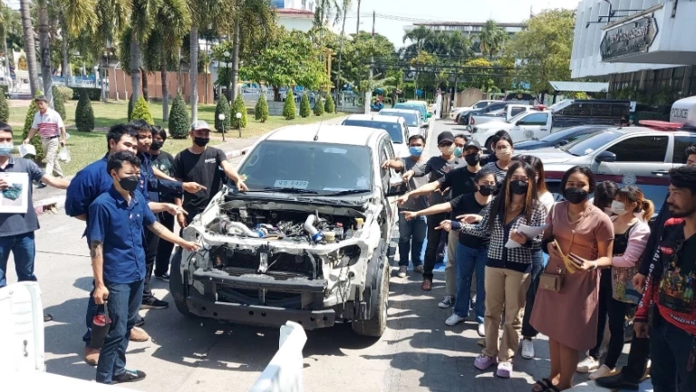 รวบแล้ว เจ้าของอู่ซ่อมรถชื่อดังชลบุรี ดองรถ - ถอดอะไหล่ ลูกค้า