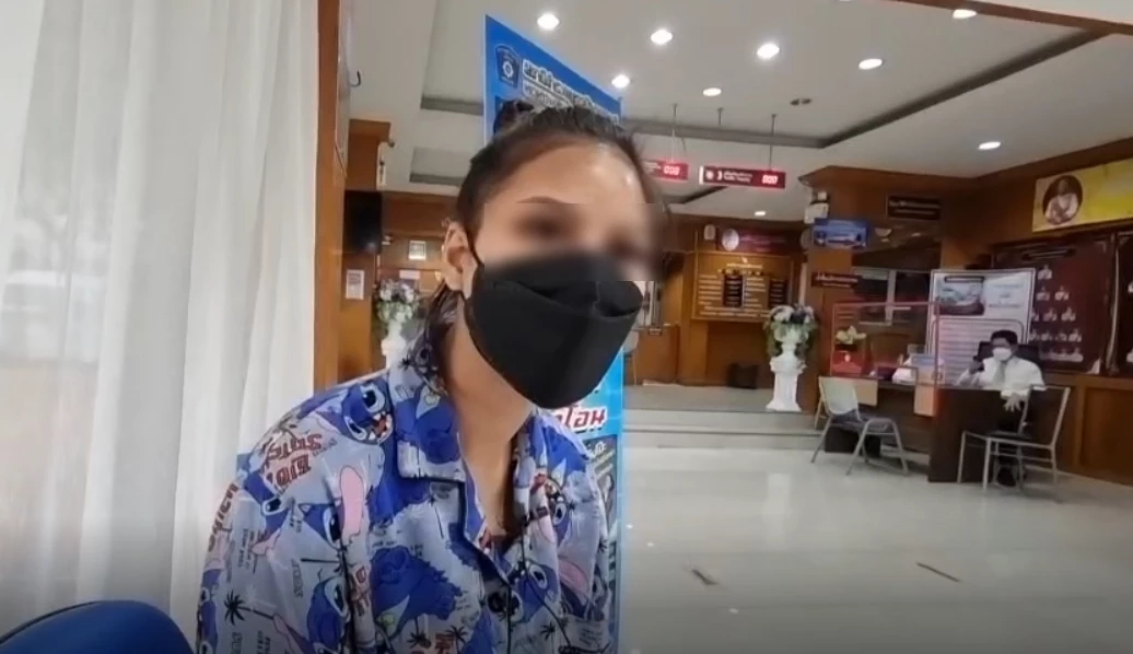 ผวา “สาวพีอาร์” ร้องถูก “แก๊งสาวสอง” รุมยำ ขู่ซ้ำรู้จักผู้ใหญ่ในจว. (มีคลิป)