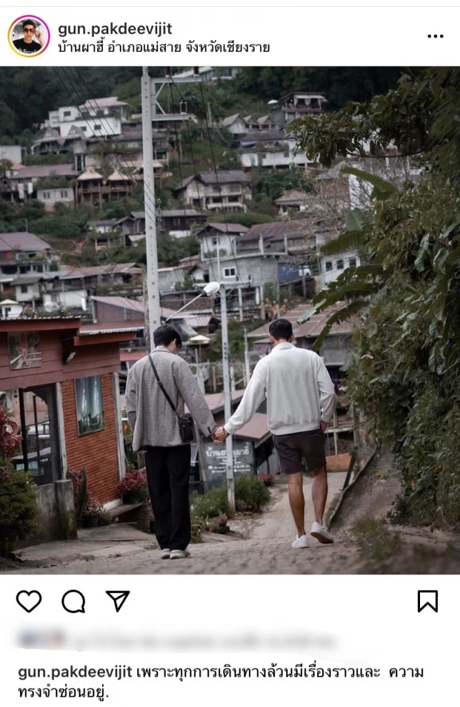 เอ๊ะยังไง!! ลูกชายอาฉลอง “กอล์ฟ กัญจน์”  โพสต์ภาพหวานจับมือคู่หนุ่มหล่อ