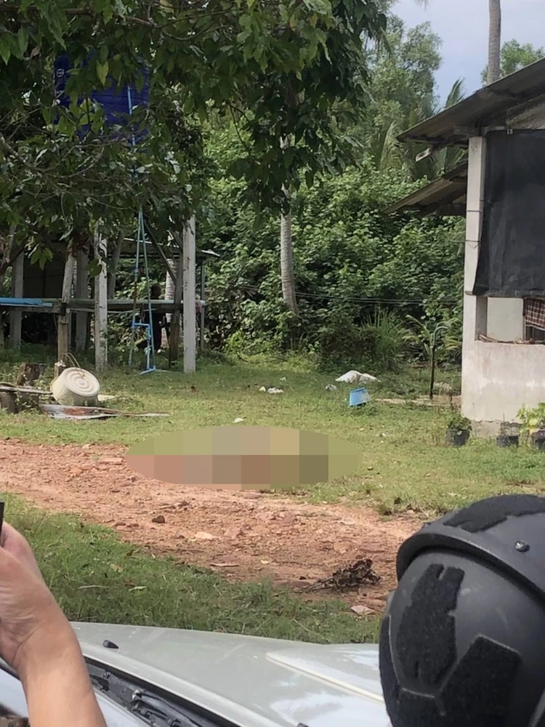 ด่วน!! วิสามัญโจรใต้ หลังเข้าปิดล้อมเจรจาไร้ผล ดวลปืน จนท.เจ็บ 2 (มีคลิป)