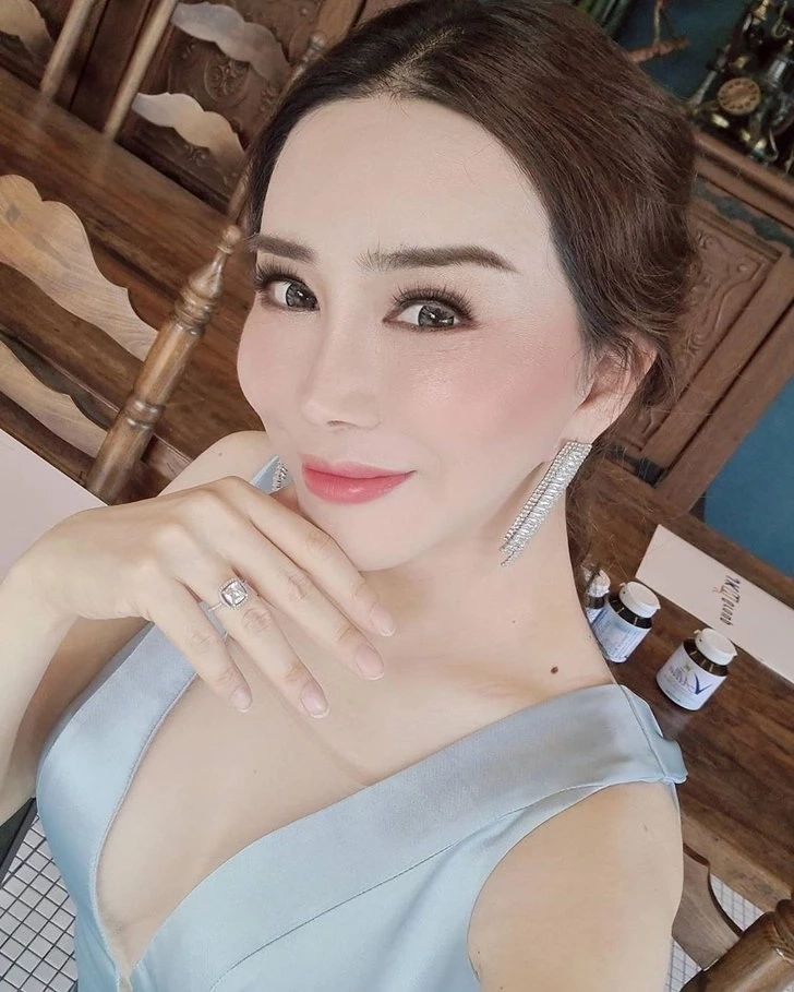 เปิดโปรไฟล์ “แอน จักรพงษ์” แห่ง JKN คนไทยที่เป็นเจ้าของลิขสิทธิ์ Miss Universe