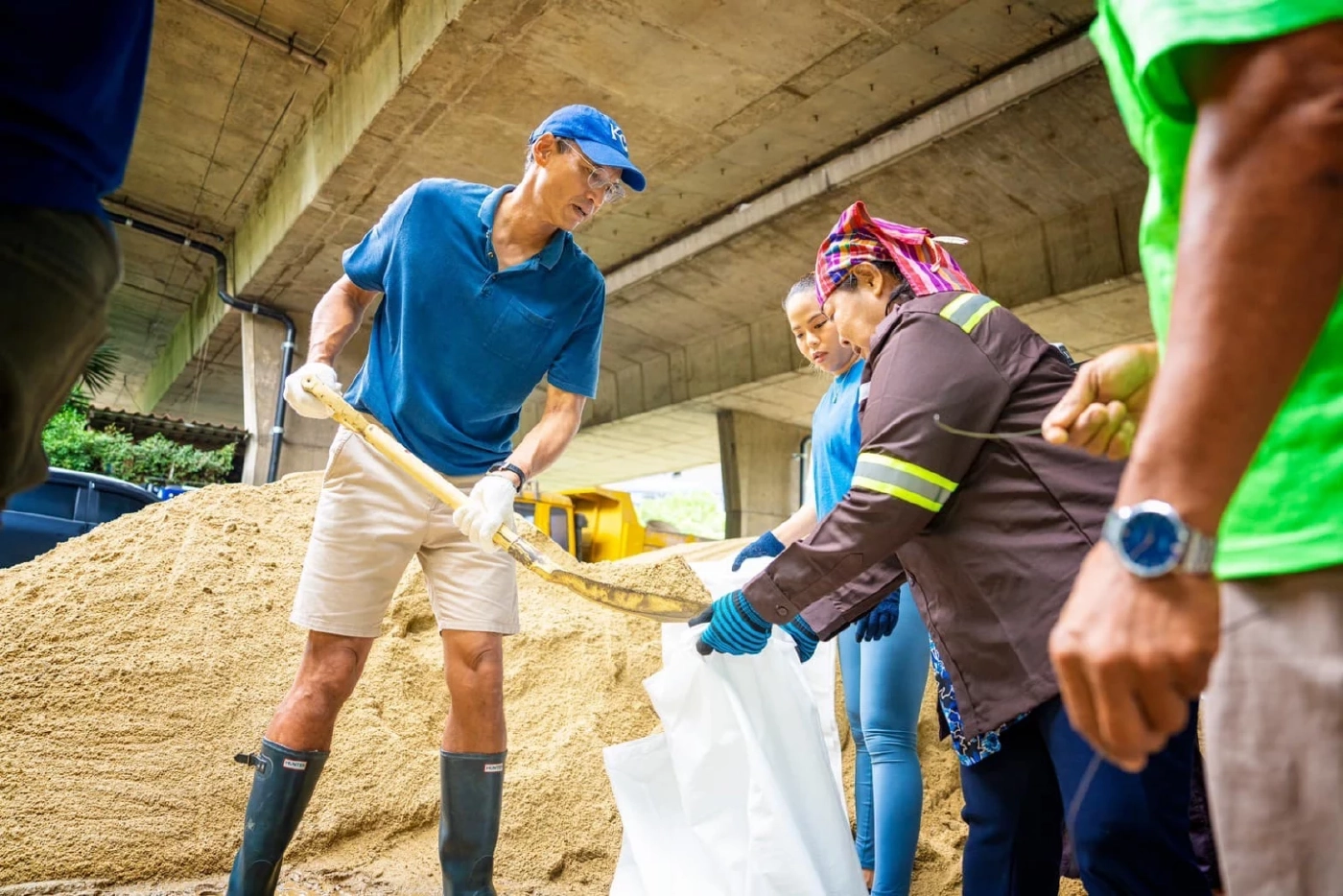 กล้ารื้อโครงสร้างเศรษฐกิจใหม่ ไทยจะพัฒนา by กรณ์ จาติกวณิช